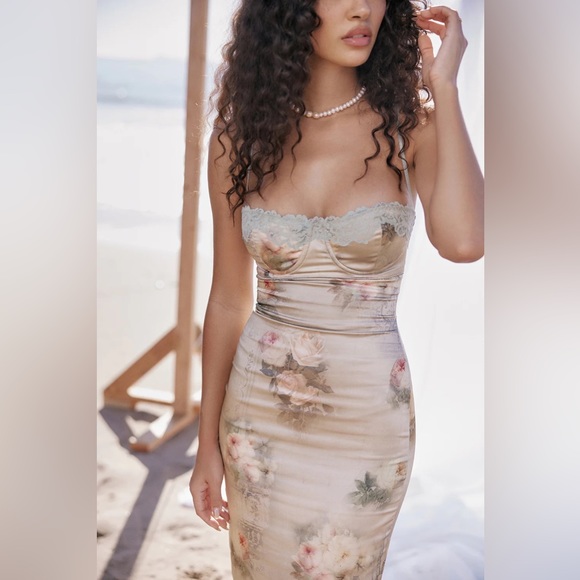 HOUSE OF CB 'Venus' Vintage Floral Midi Dress NWOT - Picture 6 of 15